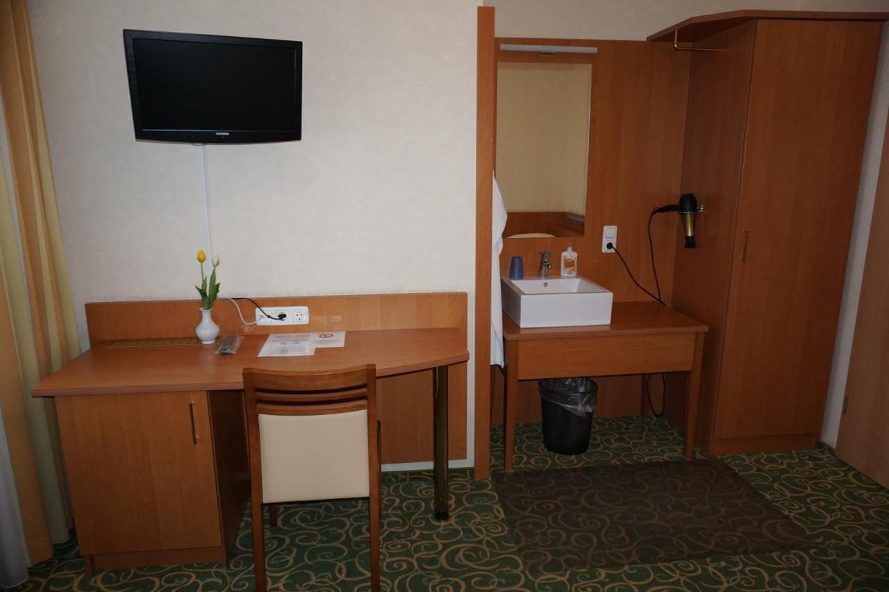 Ruthmann-Rheinblick Garni Hotell Oestrich-Winkel Exteriör bild