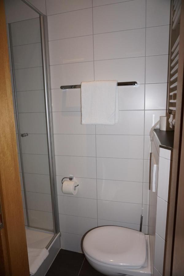 Ruthmann-Rheinblick Garni Hotell Oestrich-Winkel Exteriör bild