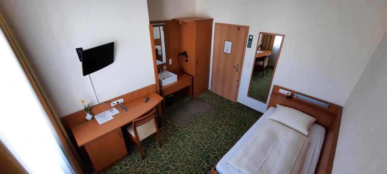 Ruthmann-Rheinblick Garni Hotell Oestrich-Winkel Exteriör bild