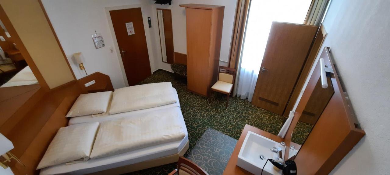Ruthmann-Rheinblick Garni Hotell Oestrich-Winkel Exteriör bild