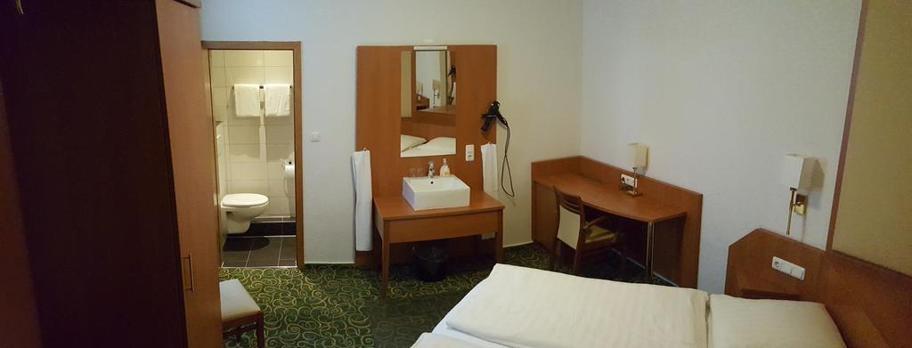 Ruthmann-Rheinblick Garni Hotell Oestrich-Winkel Exteriör bild